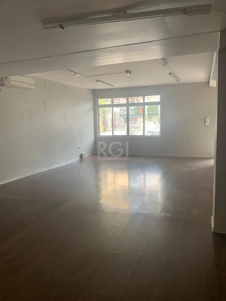 Imagem Casa Comercial com 03 pisos no Bairro Floresta