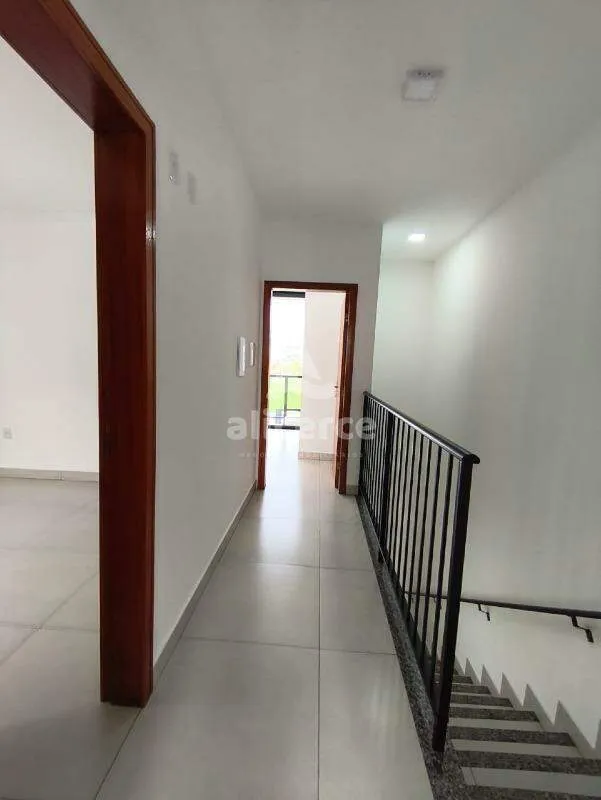 Imagem Sobrado à venda com 3 quartos 1 suíte, 100m² em Serraria São José