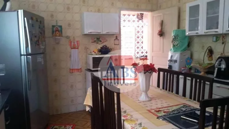 Imagem Casa com 3 dormitórios à venda, 223 m² por R$ 600.000,00 - Jardim Casqueiro - Cubatão/SP