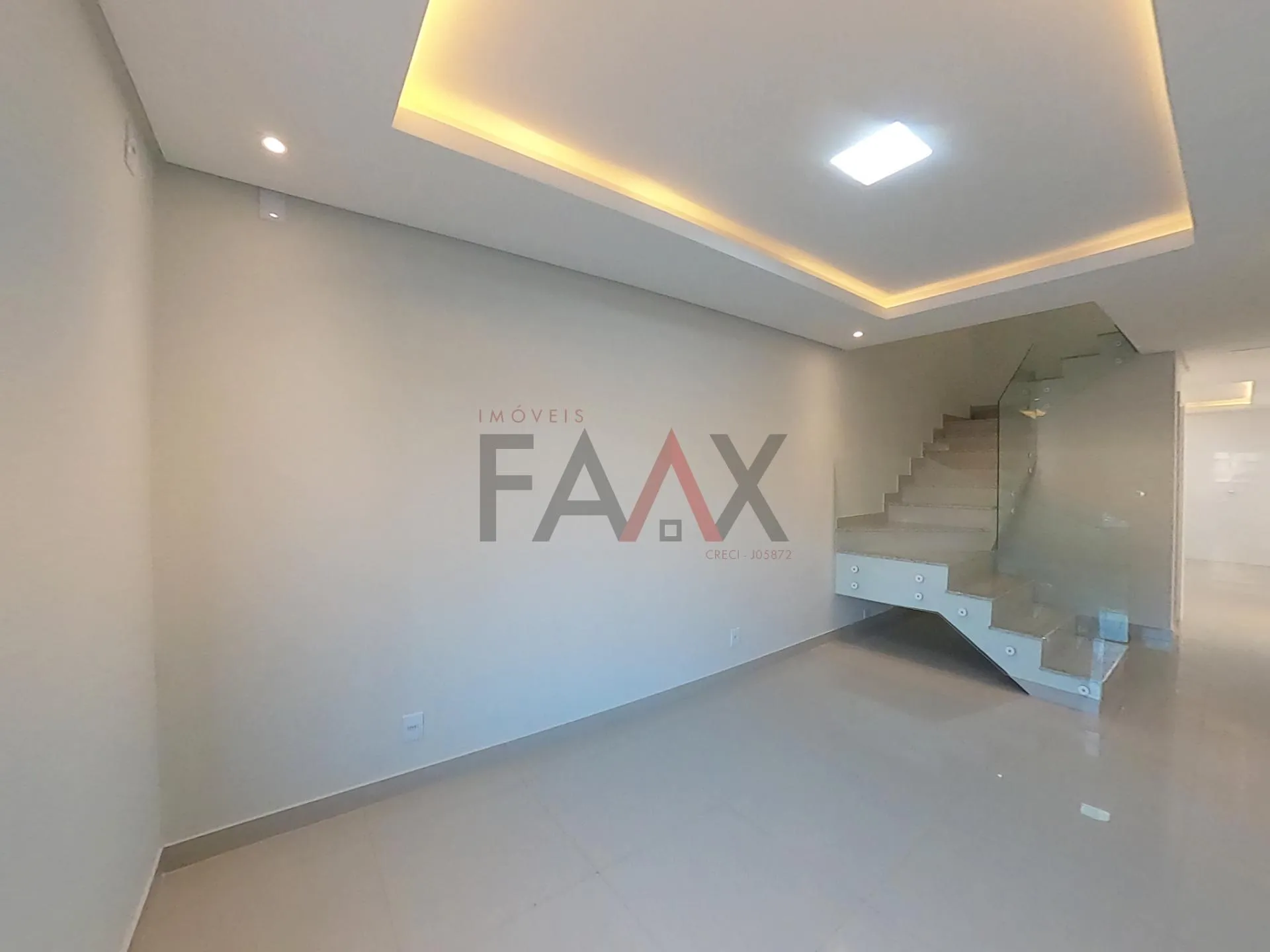 Imagem Sobrado com 3 dormitórios à venda,125.81 m², DOS ESTADOS, GUARAPUAVA - PR