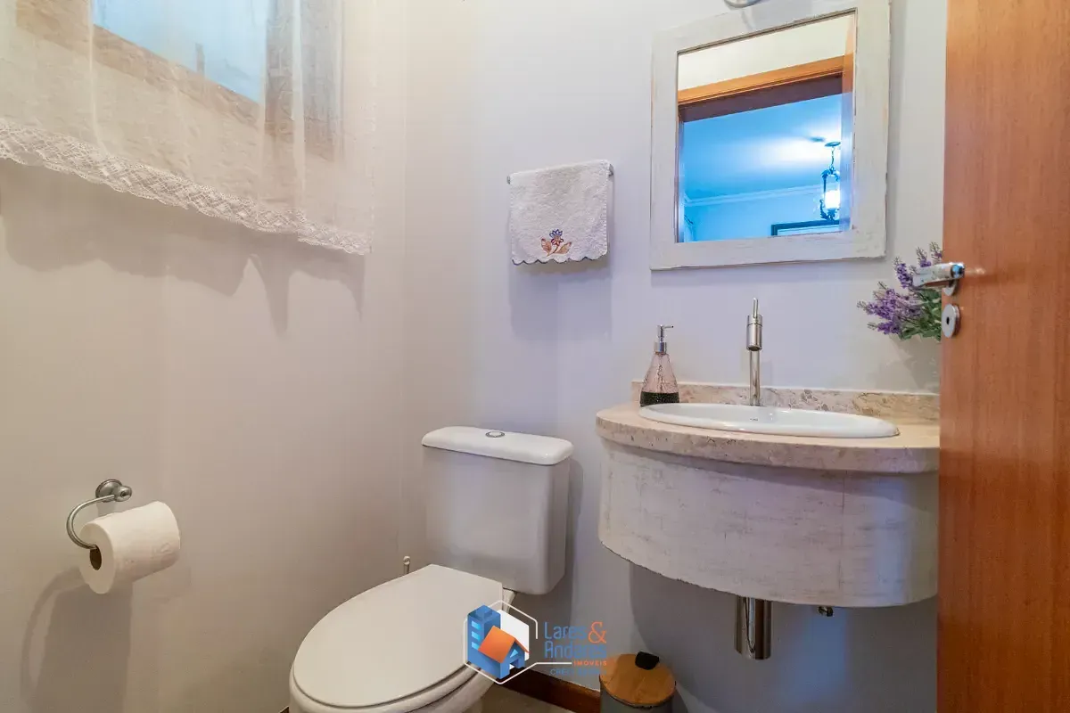 Imagem Casa no condomínio Condomínio Vila Hípica para venda com 4 quartos, sendo 2 suítes, 151m²