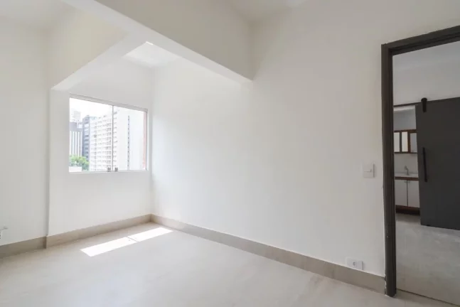 Imagem Apartamento à venda em São Paulo, Itaim Bibi, com 2 quartos, 75m2