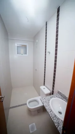 Imagem Apartamento duplex, piscina e 2 vagas demarcadas. Encruzilhada - Santos/SP