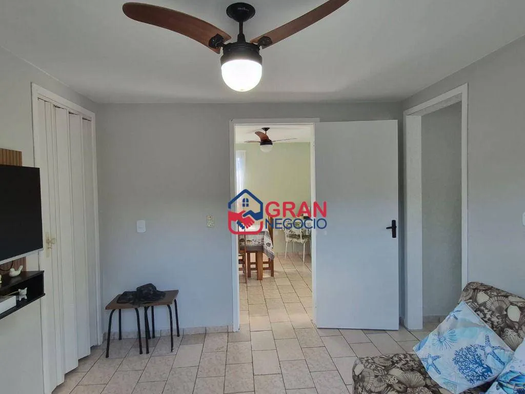 Imagem Casa Amplo Quintal em Pontal do Sul