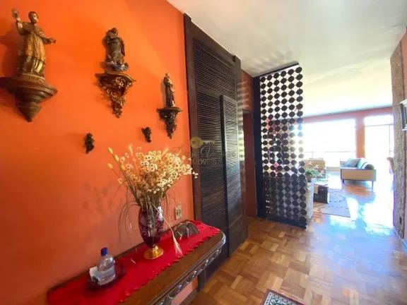 Imagem Casa para Venda em Teresópolis / RJ no bairro Golfe