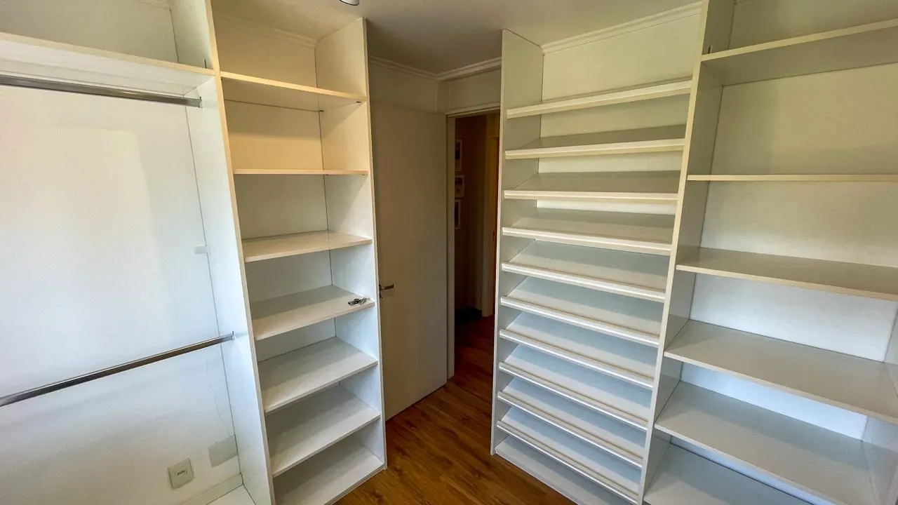 Imagem Casa em Condomínio 4 Dormitórios com Suíte no Lindoia - Porto Alegre