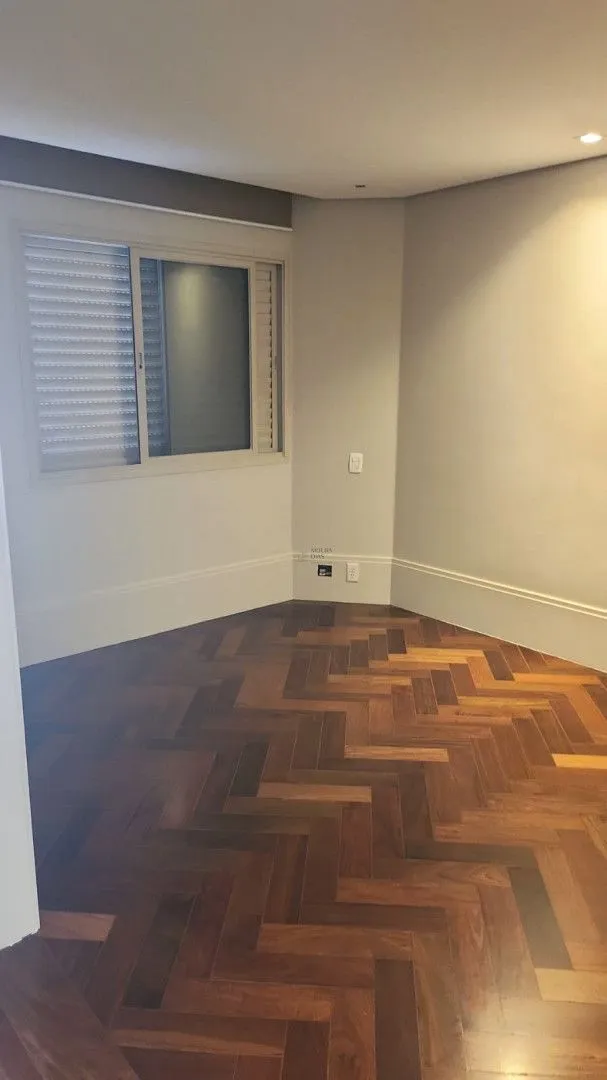Imagem Apartamento em perdizes com 4 Suítes e 3 Vagas de Garagem. Edifício com Portaria 24hs