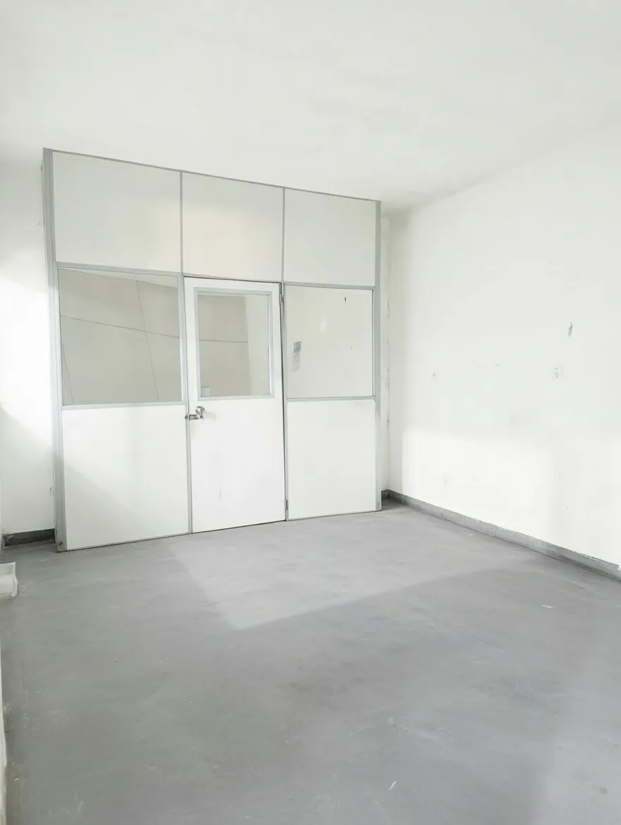 Imagem CASA RESIDENCIAL E COMERCIAL COM GALPÃO OTIMO PARA ESTACIONAMENTO, MORAR E TER SEU NEGOCIO NO MEMSO