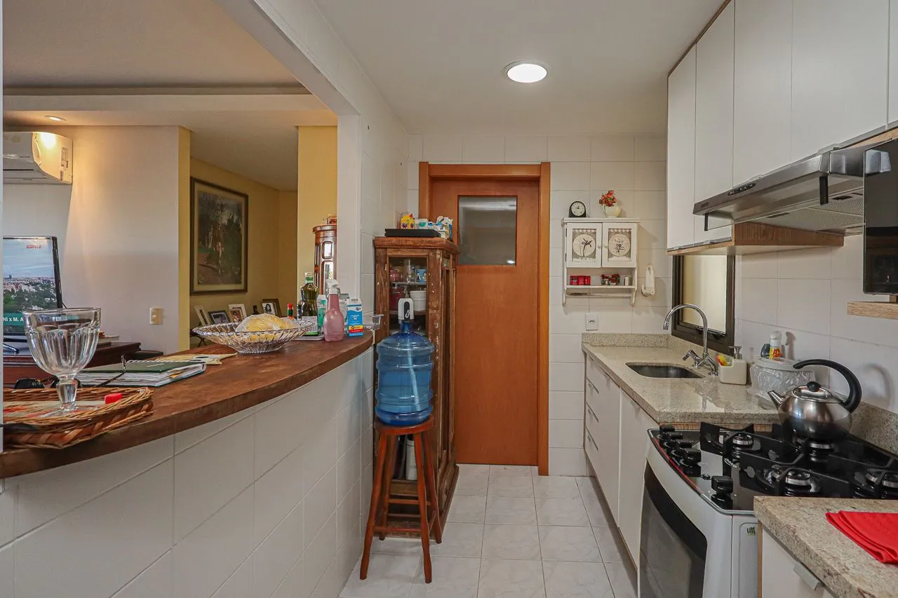 Imagem Apartamento 03 quartos de frente com sacada e com garagem