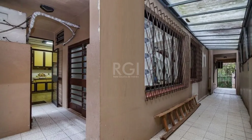 Imagem Casa Com 3 dormitórios Para Comprar , 300 m² - Rio Branco - Porto Alegre/RS