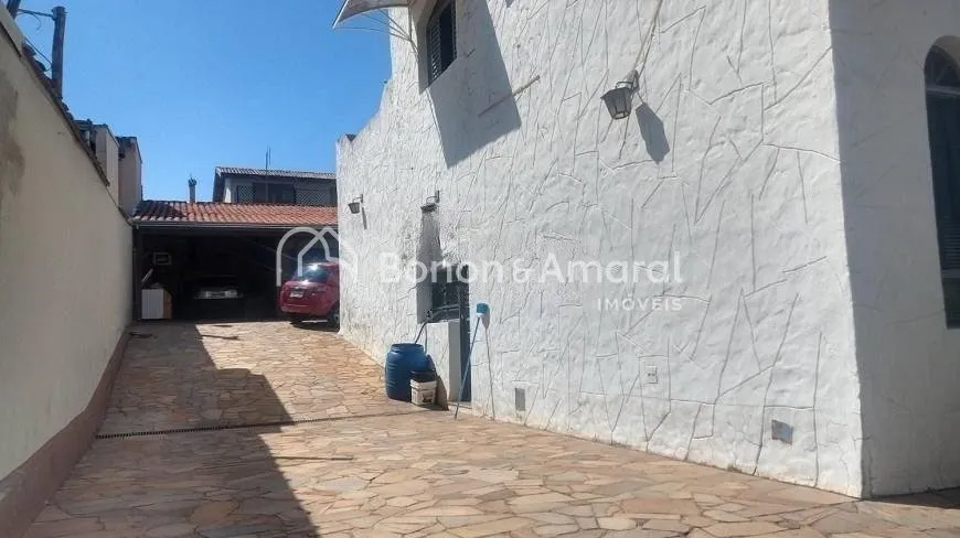 Imagem Casa à venda no Jardim Santa Genebra em Campinas, com 280m² de área construída.
