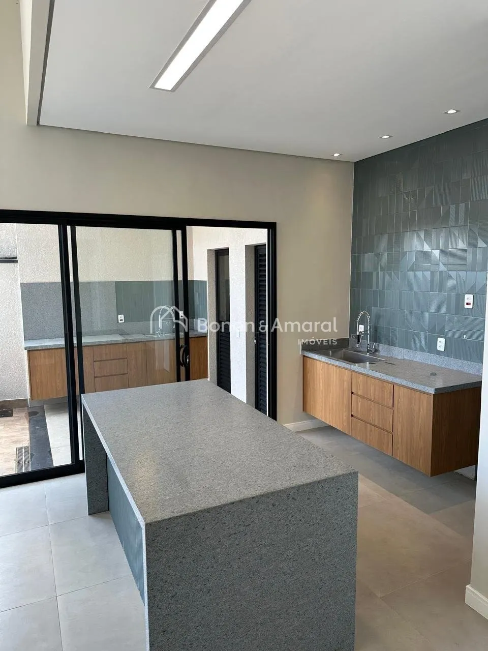 Imagem Casa Térrea no Terras da Estância com acabamento diferenciado - 3 suítes e piscina