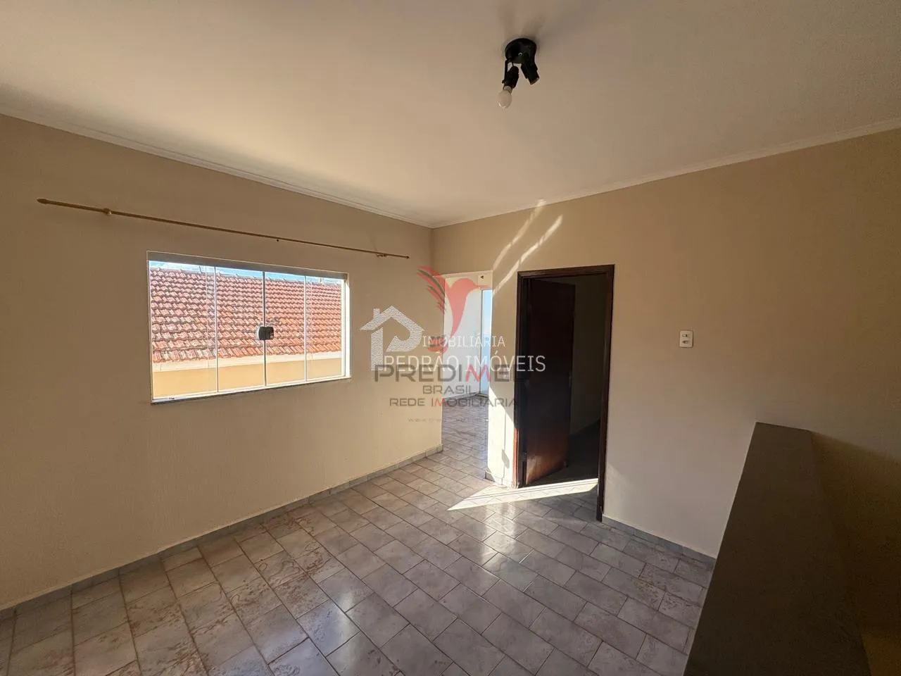 Imagem Sobrado de 2 quartos, 158m² no bairro Parque Residencial Elizabeth, em Lençóis Paulista