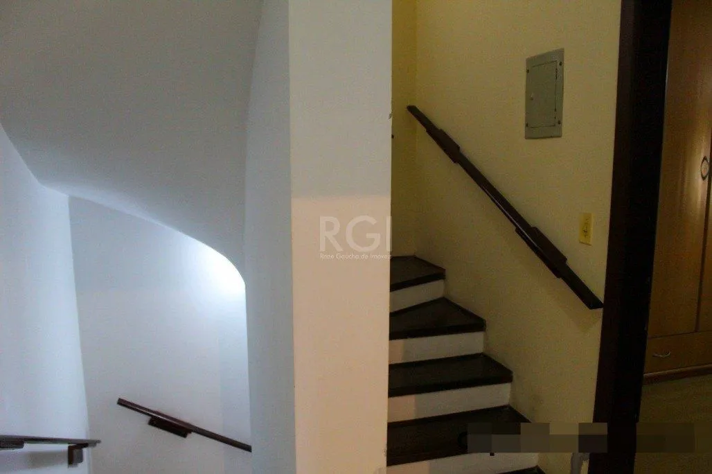 Imagem Sobrado para Venda - 266m², 3 dormitórios, sendo 1 suites, 2 vagas - Ipanema