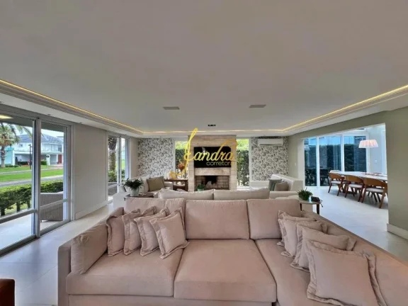 Imagem Belíssimo sobrado Las Dunas mobiliado e decorado piscina aquecida