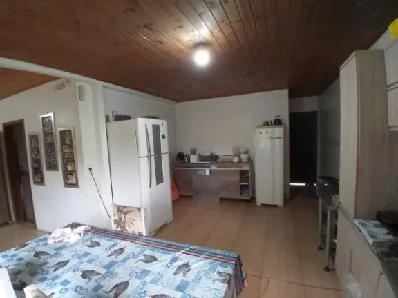 Imagem Sítio com Casa em condomínio Fechado, Próximo da portaria, junto a RS040