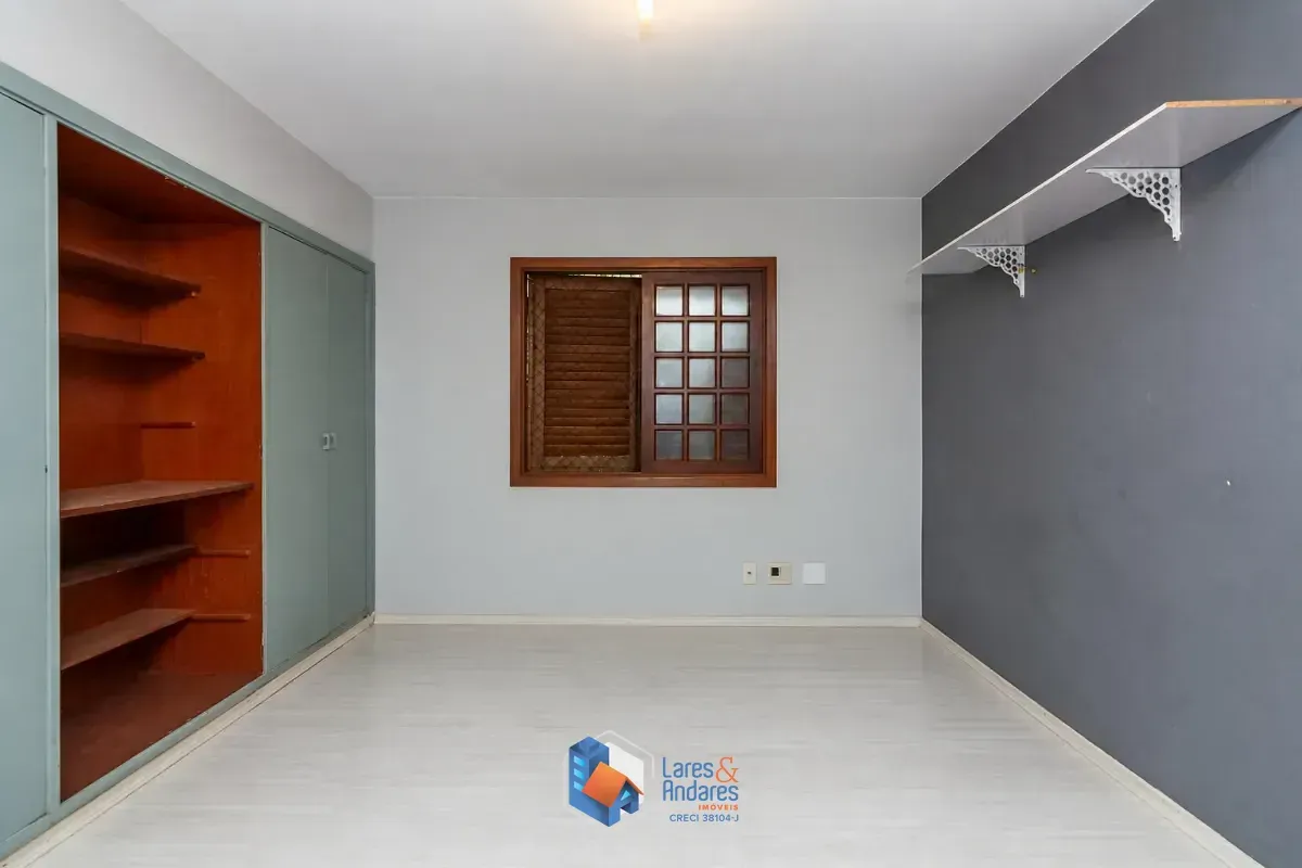 Imagem Sobrado para venda em Vila Madalena com 4 quartos, sendo 2 suítes, 191m²