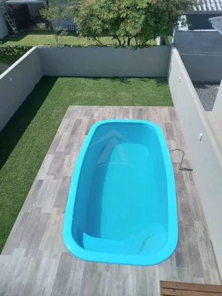 Imagem SOBRADO COM PISCINA, 3 QUARTOS SENDO SUÍTE, BARRA DO SAÍ