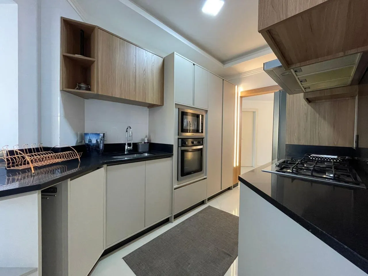 Imagem Apartamento com vista para o mar à venda com 225.09m2 por R$ 5.000.000,00