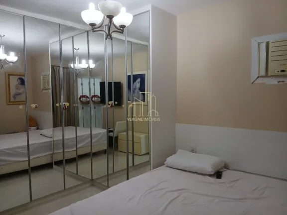 Imagem Apartamento amplo e bem localizado com três quartos varanda a venda no Caminho das Árvores