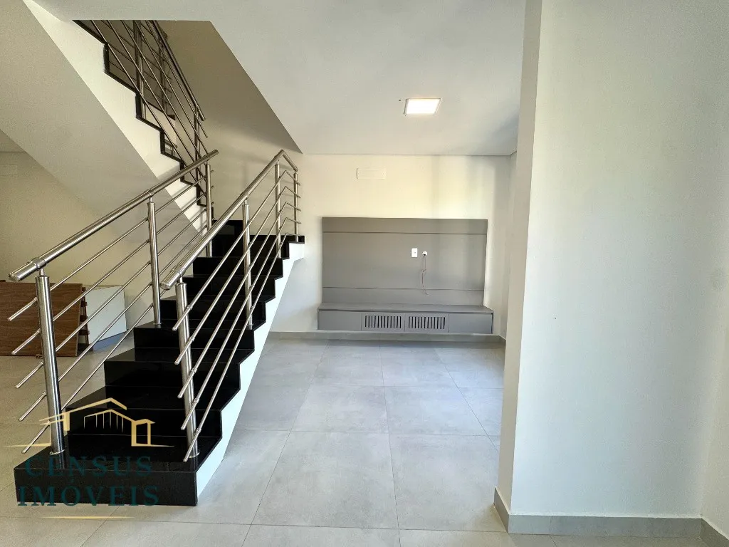 Foto do imóvel: Casa sobrado para venda e locação no condomínio residencial MontBlanc Village em Vinhedo - SP. em Mont Blanc Village