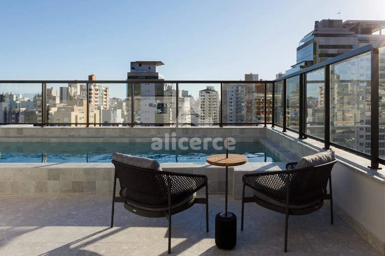 Imagem Loft à venda com 1 quarto 1 suíte, 81,04m² em Centro Florianópolis