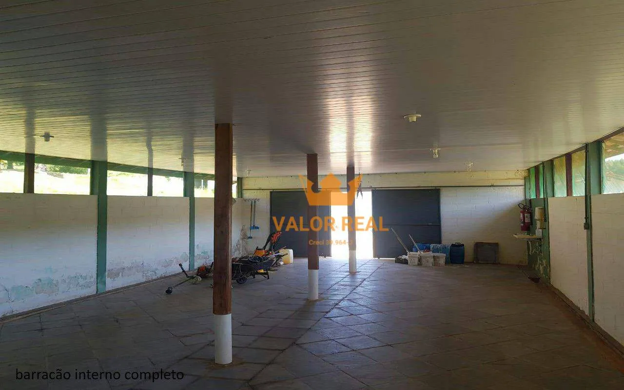 Imagem Sítio à Venda em Itu - SP | 16.600 m² | Estrutura Completa. Casas + Barracoes + Nascente