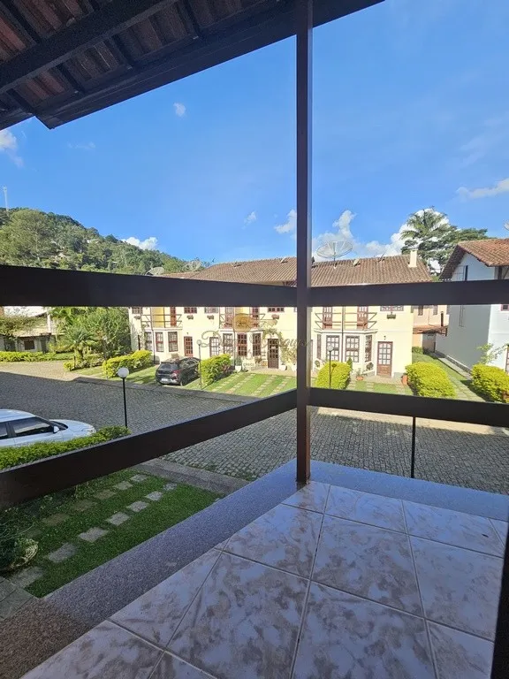 Imagem Casa em Condomínio para Venda em Teresópolis / RJ no bairro Parque do Imbui