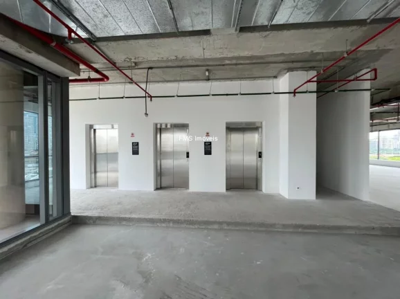 Imagem Conjunto Comercial de Alto Padrão em Pinheiros: 631m² e 18 Vagas de Garagem em São Paulo-SP