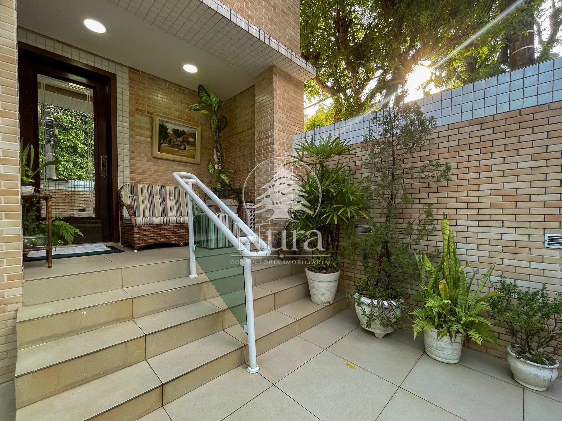 Imagem Sobrado de 4 quartos, 150m² no bairro Gonzaga, em Santos