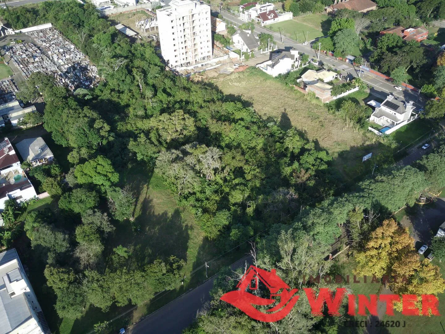 Imagem Lote de frente ao Parque Municipal.