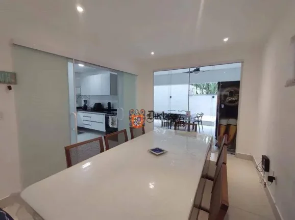 Imagem Sobrado com 4 dormitórios à venda, 290 m² por R$ 1.600.000 - Enseada - Guarujá/SP