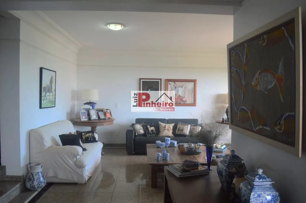 Imagem 4 Suites CIDADE JARDIM Apartamento com 210m2