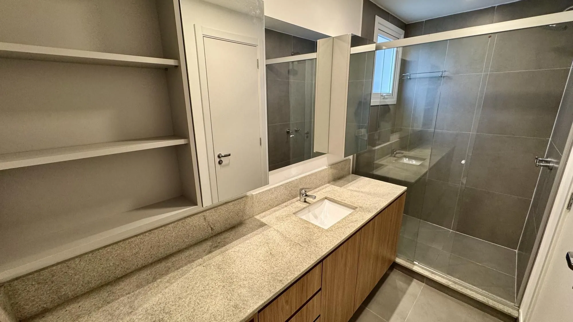 Imagem Apartamento 3 dormitórios com suíte e 2 vagas - Higienópolis, Porto Alegre