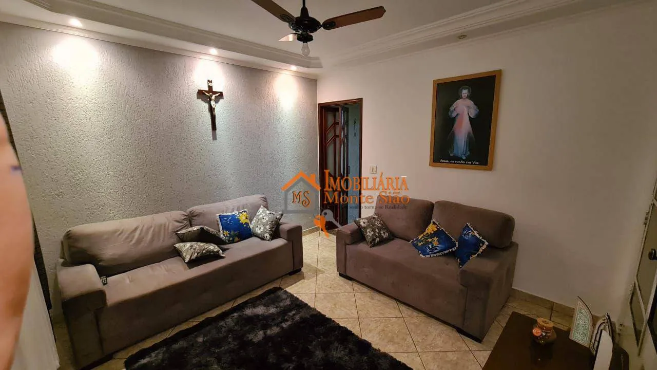 Imagem Casa com 3 dormitórios à venda, 179 m² por R$ 700.000,00 - Picanço - Guarulhos/SP