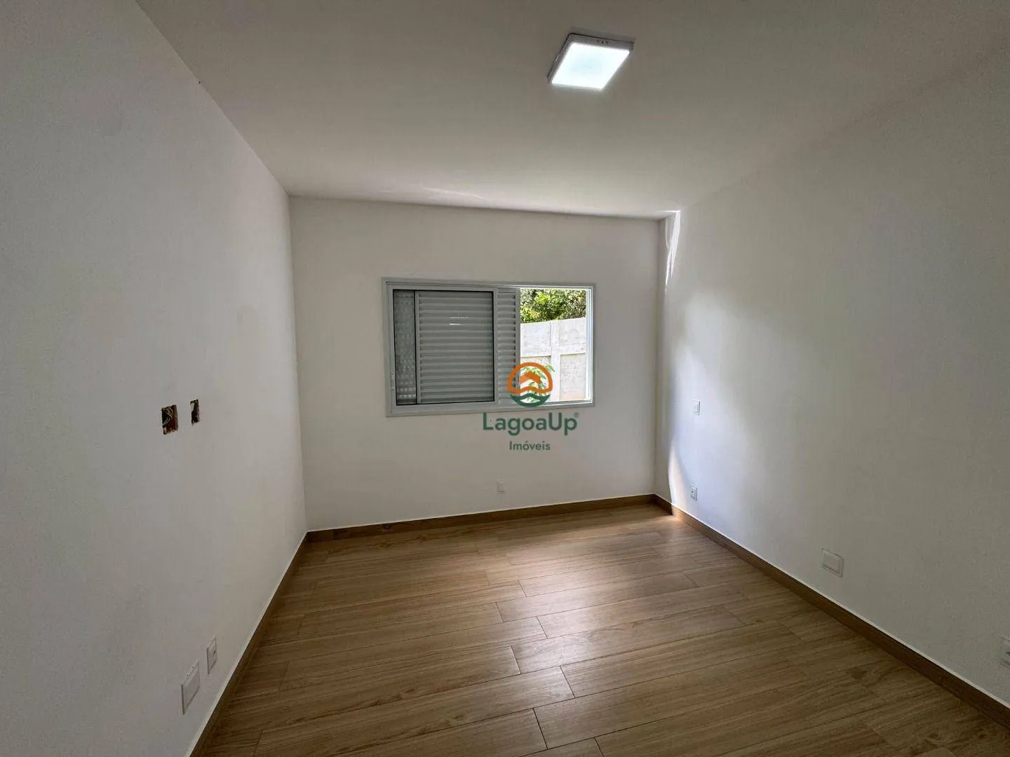 Imagem Casa com 4 dormitórios à venda, 214 m² por R$ 1.290.000,00 - Condomínio Residencial Pequi - Lagoa Santa/MG