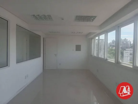 Imagem Aluga-se sala comercial de 100m² próximo ao Cobasi da Ipiranga