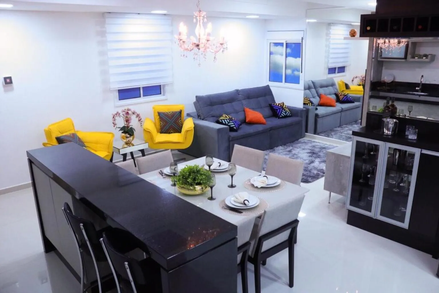Imagem Apartamento à venda em São Bernardo do Campo-SP, bairro Anchieta com 3 quartos, 1 suíte, 2 banheiros, 2 vagas de garagem e 77,18 m² de área no Edifício Carolina Beatriz.