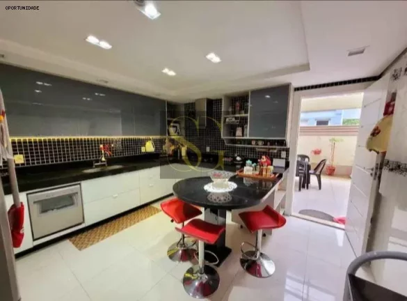 Imagem Casa para Venda em Teresópolis, Agriões, 4 dormitórios, 4 suítes, 5 banheiros, 4 vagas