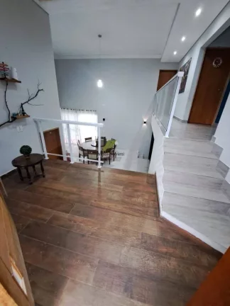 Imagem LINDA CASA EM CONDOMÍNIO