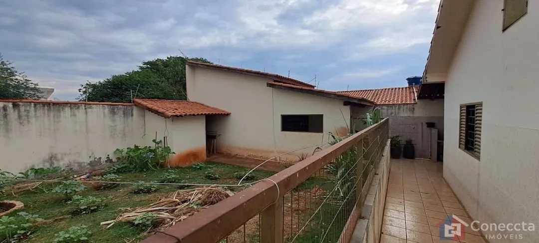Imagem Casa com 4 dormitórios à venda, 195 m² por R$ 750.000,00 - Copacabana - Patos de Minas/MG