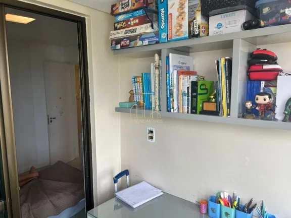 Imagem Apartamento com três suítes varanda gourmet a venda em na Colina A em Patamares