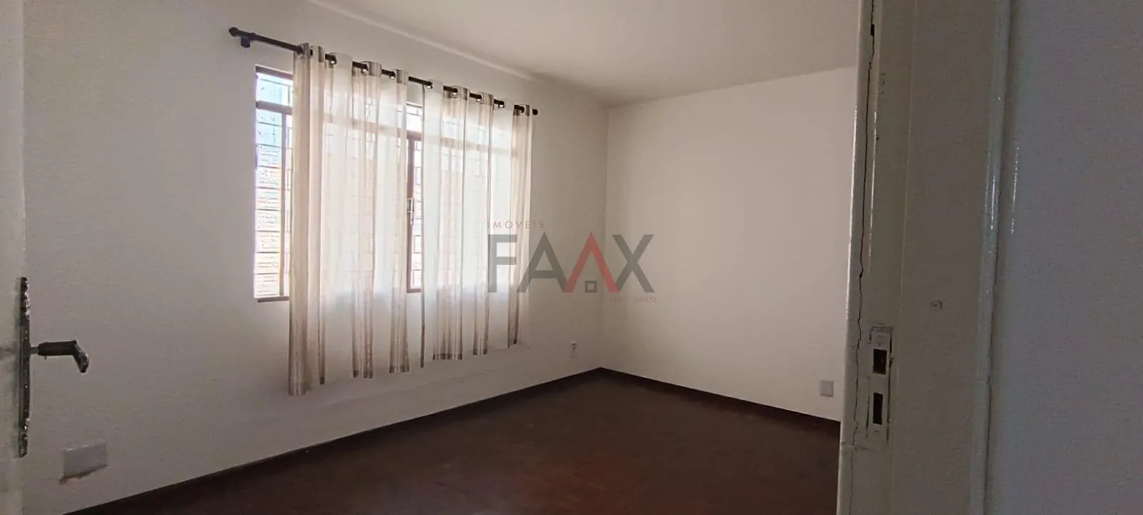 Imagem Casa com 4 dormitórios para locação, ALTO DA XV, GUARAPUAVA - PR