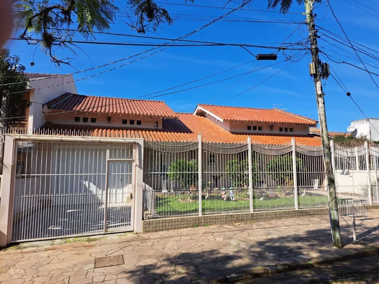 Imagem Sobrado 4 dormitorios com Excelente localização