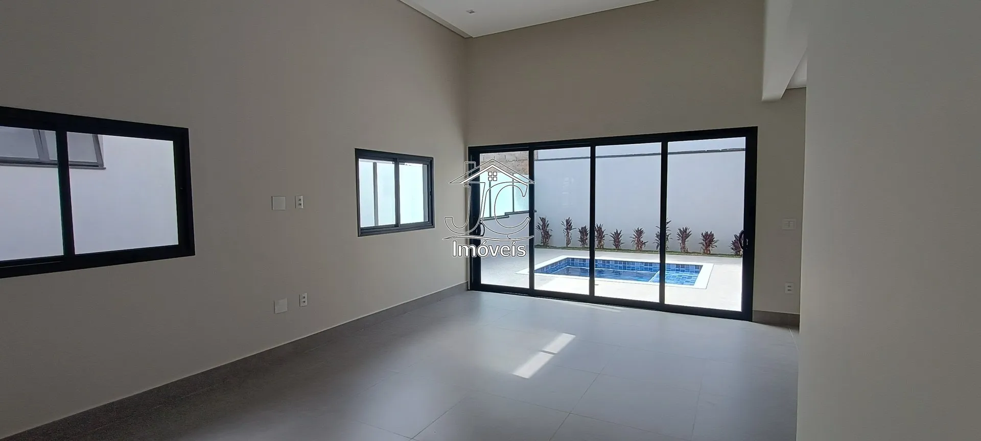 Imagem Casa com 3 suítes no Condomínio Portal do Jequitiba-Valinhos