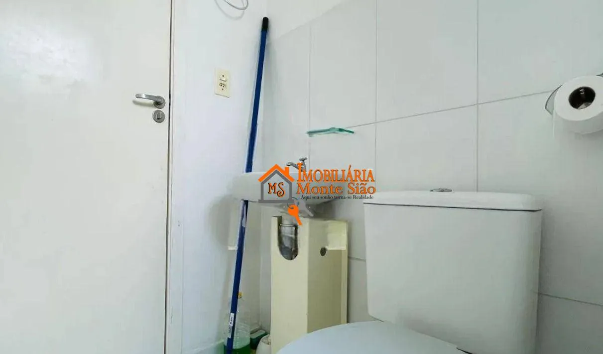 Imagem Apartamento com 2 dormitórios à venda, 45 m² por R$ 234.000 - Água Chata - Guarulhos/SP