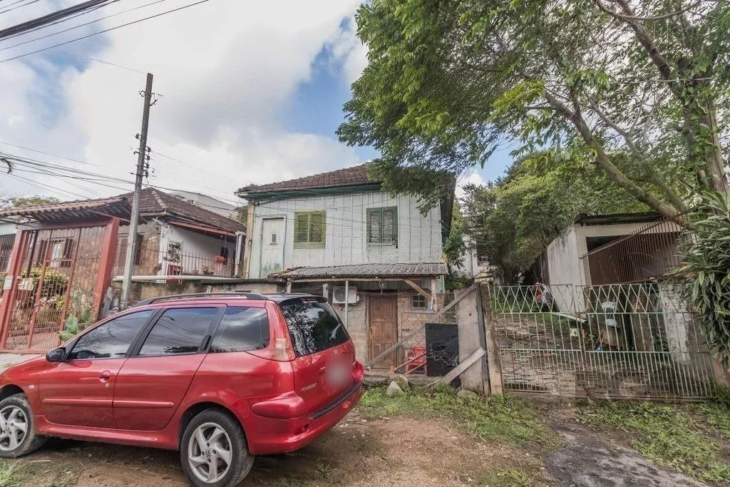 Imagem Casa de 4 dormitórios, no bairro Vila Jardim
