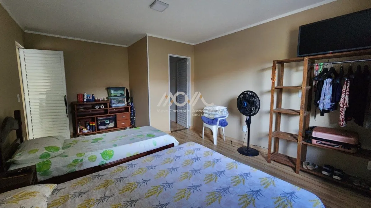 Imagem Casa com piscina à venda no bairro Bamerindus ? Quadra do mar
Excelente oportunidade para morar ou ...