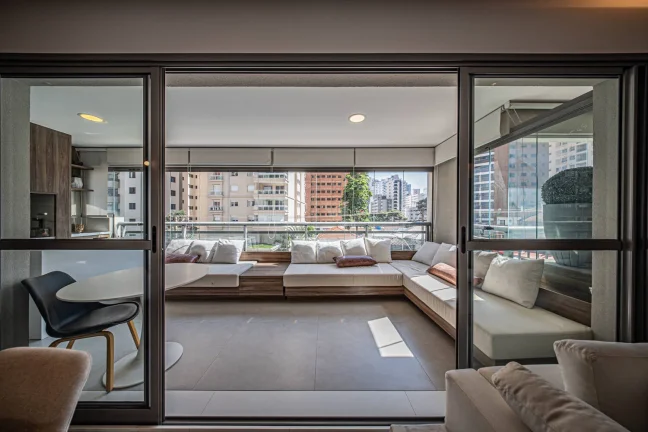 Imagem Espetacular Apartamento Mobiliado 147M² nunca habitado - 3 Dorms, 3 Suítes.