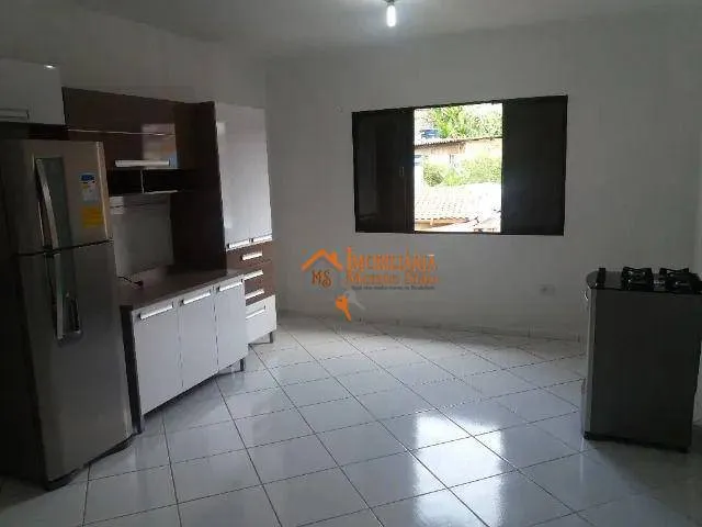 Imagem Casa com 3 dormitórios à venda, 220 m² por R$ 420.000,00 - Jardim Silvestre - Guarulhos/SP